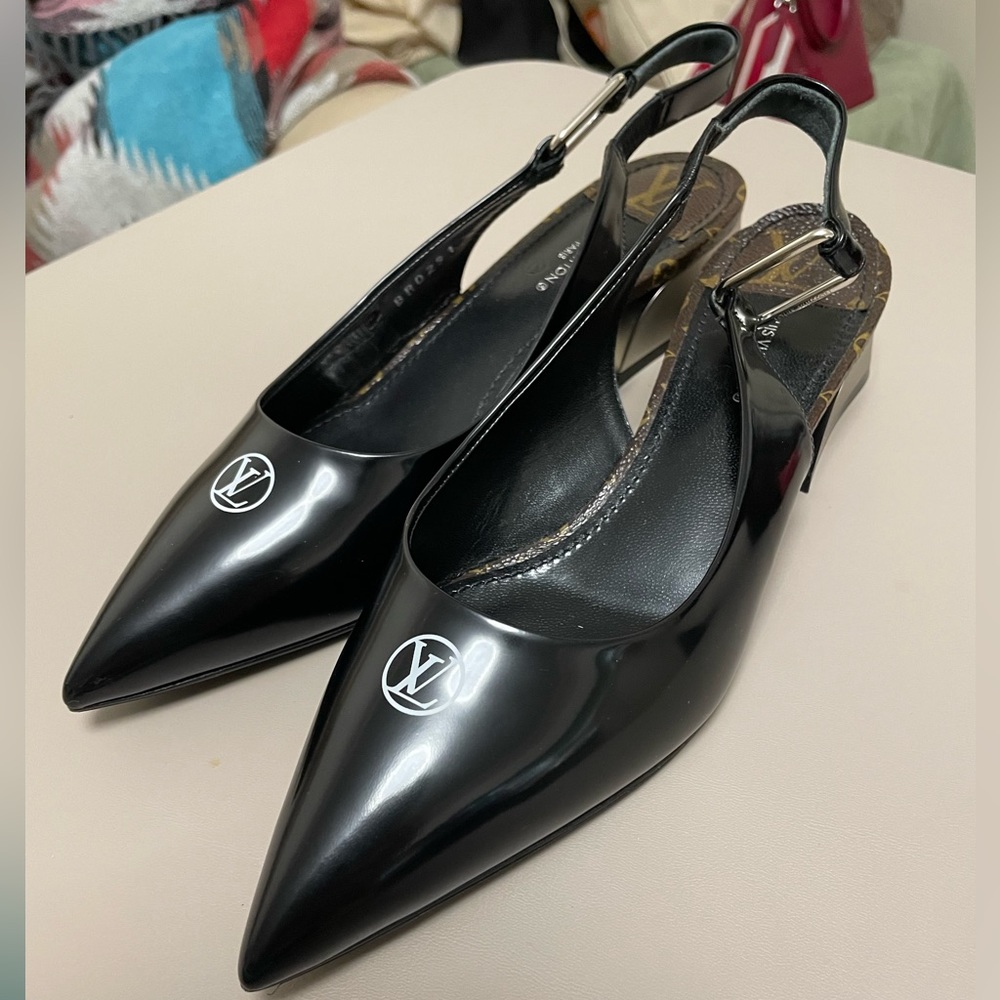 Louis Vuitton Archlight Slingback Pump, Sz 37 - Picture 2 of 4